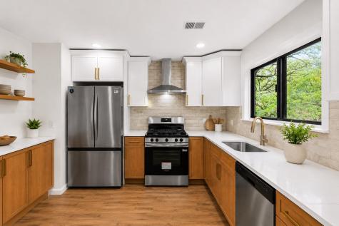 261 Sunset Key Secaucus NJ 07094