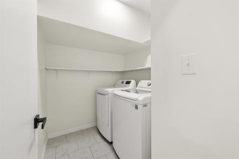 261 Sunset Key Secaucus NJ 07094