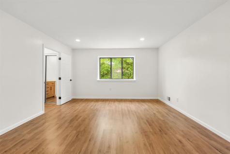 261 Sunset Key Secaucus NJ 07094