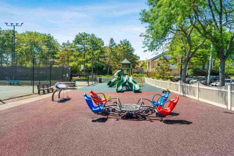 261 Sunset Key Secaucus NJ 07094