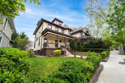 56 Clifton Terrace Weehawken NJ 07086