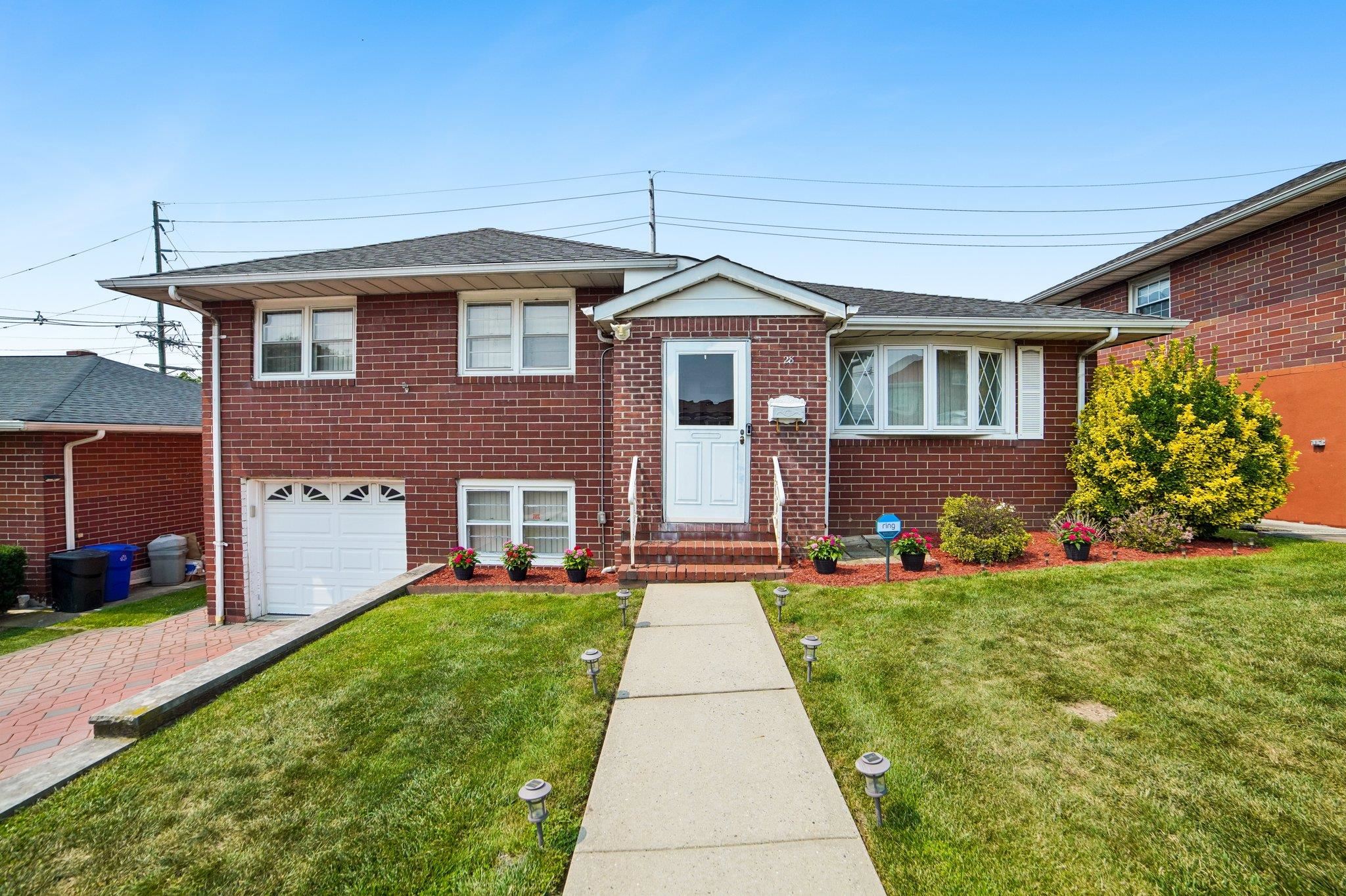 28 Pikeview Terrace Secaucus NJ 07094-3819