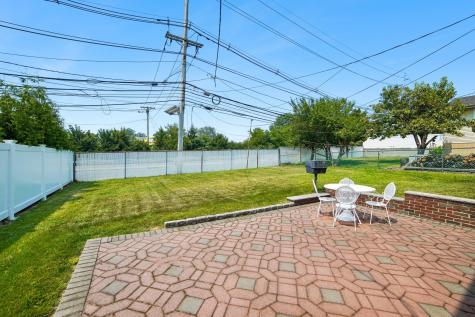 28 Pikeview Terrace Secaucus NJ 07094-3819