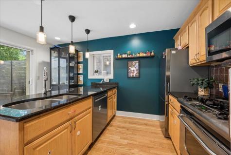 6 Carroll Place Weehawken NJ 07085
