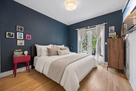 6 Carroll Place Weehawken NJ 07085