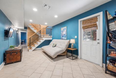 6 Carroll Place Weehawken NJ 07085