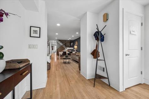 6 Carroll Place Weehawken NJ 07085