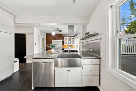 606 82nd Street North Bergen NJ 07047