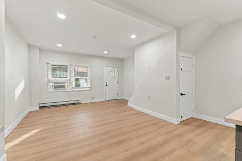 139 West 51st Street Bayonne NJ 07002