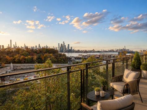 76 Hackensack Plank Road Weehawken NJ 07086