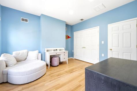 313 1/2 4th Street Jersey City NJ 07302