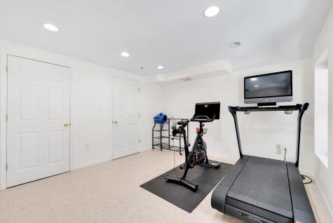 313 1/2 4th Street Jersey City NJ 07302