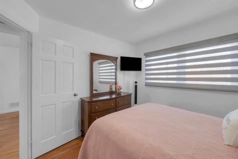136 East Clinton Avenue Bergenfield NJ 07621