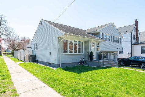 136 East Clinton Avenue Bergenfield NJ 07621