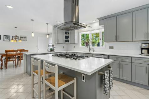 60 Evergreen Lane Watchung NJ 07069