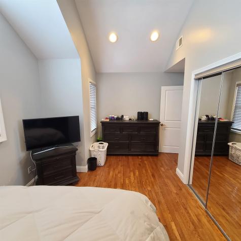 7803 5th Avenue North Bergen NJ 07047