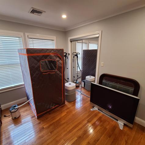7803 5th Avenue North Bergen NJ 07047