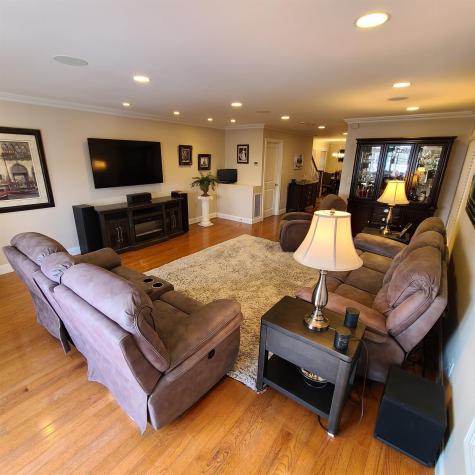 7803 5th Avenue North Bergen NJ 07047