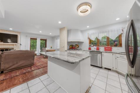 2 Carol Road Kinnelon Borough NJ 07340-5