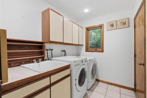 2 Carol Road Kinnelon Borough NJ 07340-5