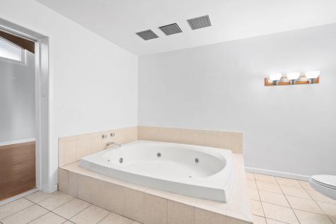 76 Hackensack Plank Road Weehawken NJ 07086