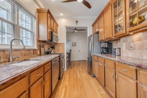 123 West 38th Street Bayonne NJ 07002