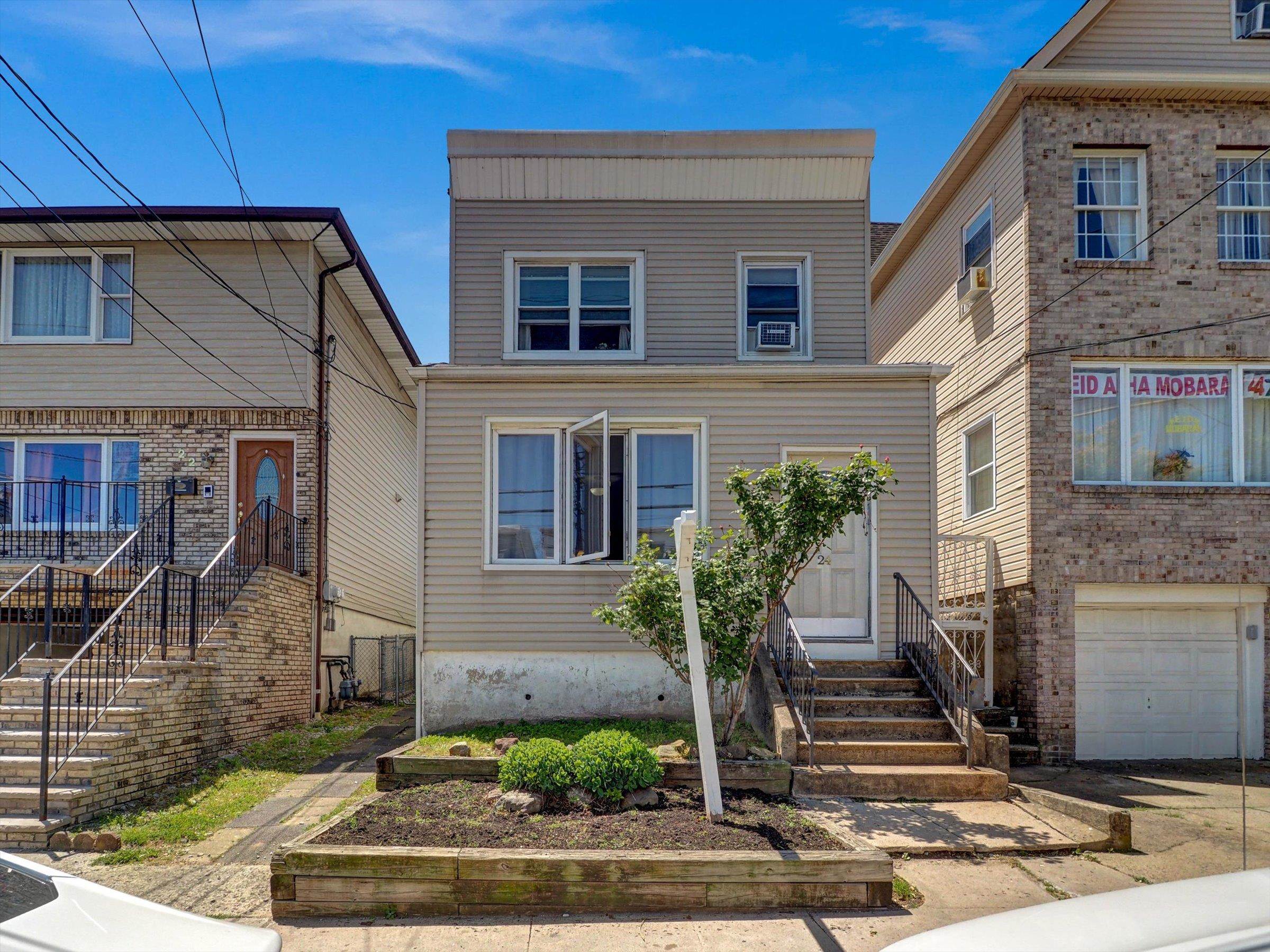 24 West 54th Street Bayonne NJ 07002