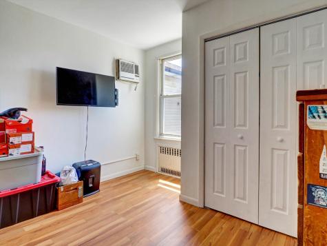 24 West 54th Street Bayonne NJ 07002