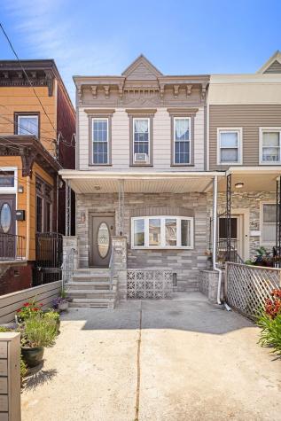 41 Pearsall Avenue Jersey City NJ 07305