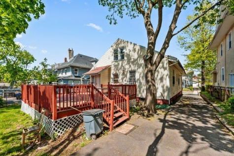 42-44 Scheerer Avenue Newark NJ 07112