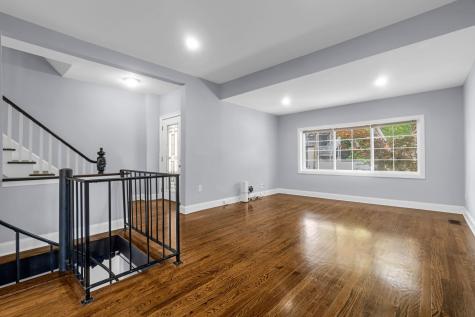46 West 43rd Street Bayonne NJ 07002