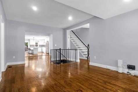 46 West 43rd Street Bayonne NJ 07002