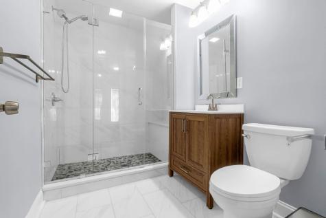 46 West 43rd Street Bayonne NJ 07002