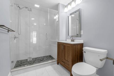 46 West 43rd Street Bayonne NJ 07002