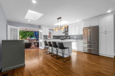 46 West 43rd Street Bayonne NJ 07002