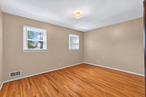 68 East 23rd Street Bayonne NJ 07002