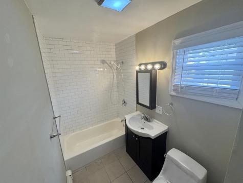 71 Suburbia Court Jersey City NJ 07305