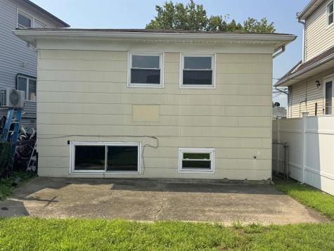 71 Suburbia Court Jersey City NJ 07305