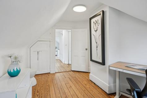 31 47th Street Weehawken NJ 07086