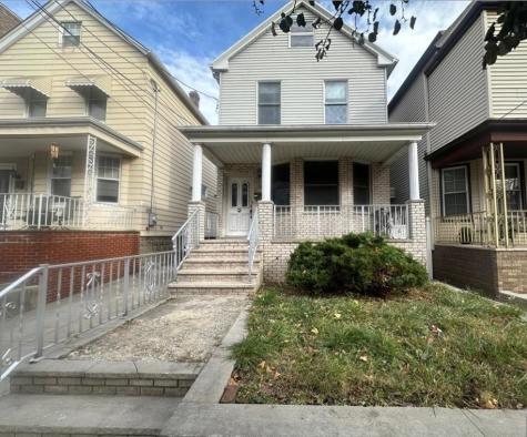 19 West 39th Street Bayonne NJ 07002