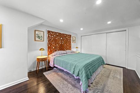 4 Parkside Lane Bayonne NJ 07002