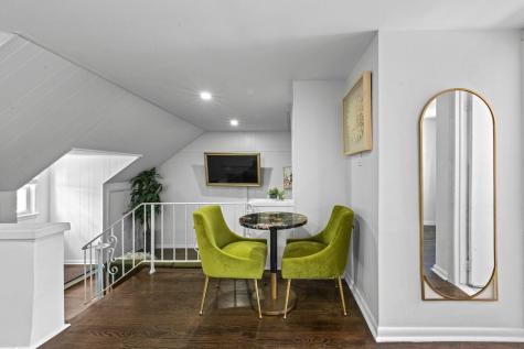 4 Parkside Lane Bayonne NJ 07002