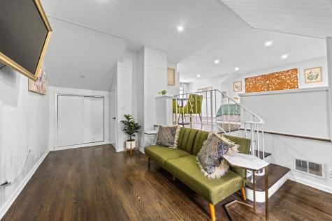 4 Parkside Lane Bayonne NJ 07002
