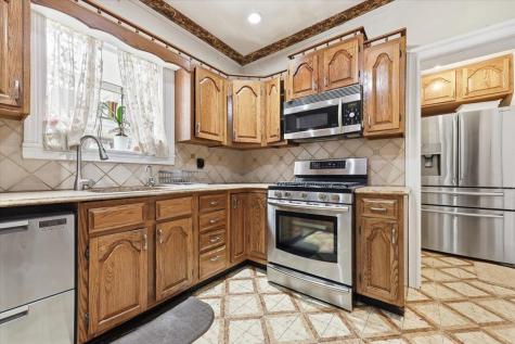 20 75th Street North Bergen NJ 07047