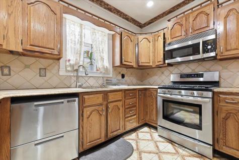 20 75th Street North Bergen NJ 07047