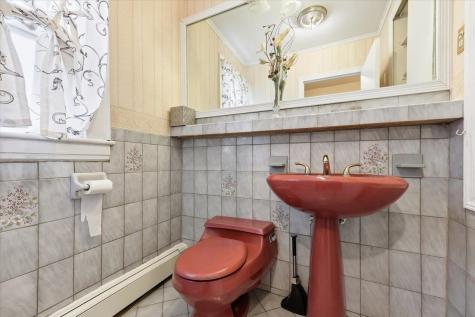 20 75th Street North Bergen NJ 07047