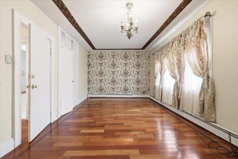 20 75th Street North Bergen NJ 07047