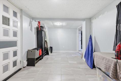 20 75th Street North Bergen NJ 07047