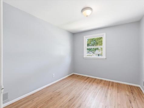 27 Carolyn Road Belleville NJ 07109