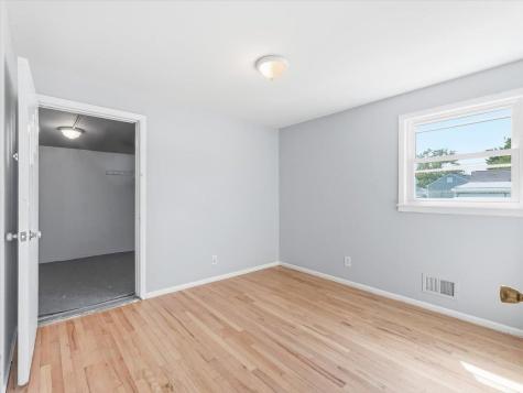 27 Carolyn Road Belleville NJ 07109